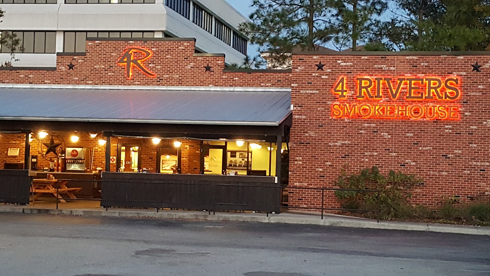 4 Rivers Smokehouse
