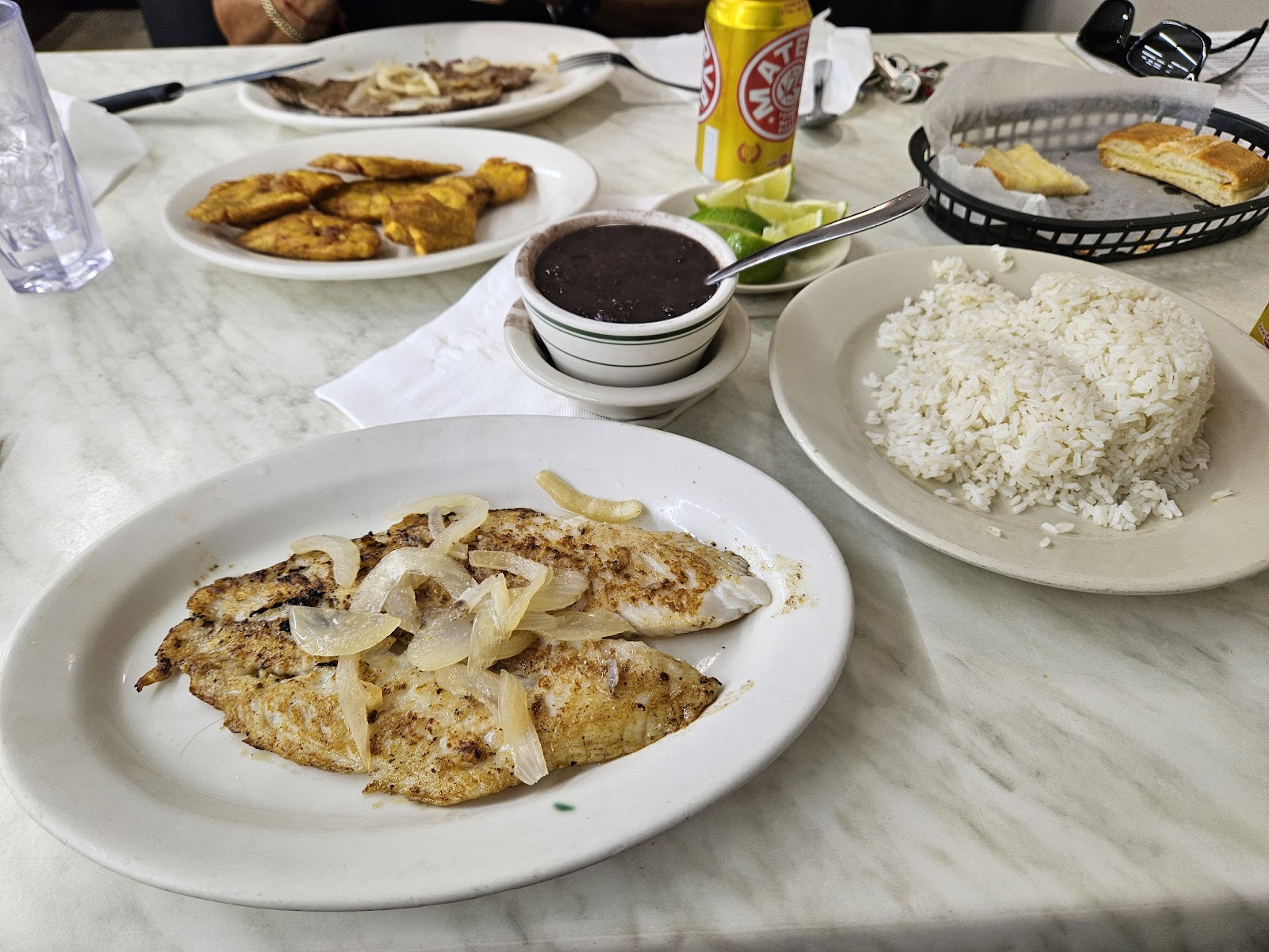Arco Iris Cafe