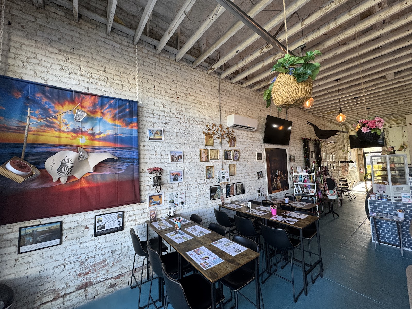 Artessence Coffee Shop