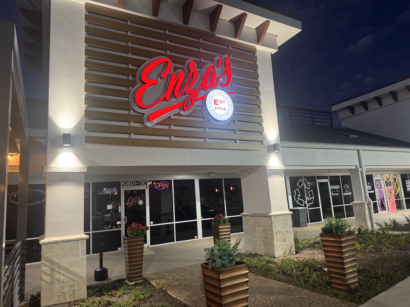 @enzasitalianrestaurant