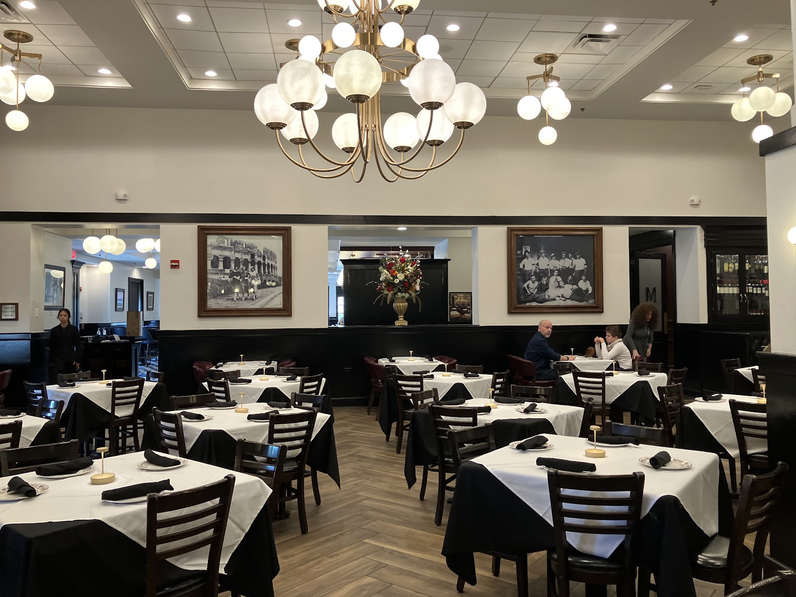 Maggiano's Little Italy