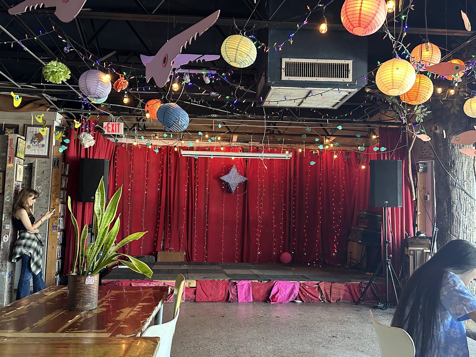 Stardust Video & Coffee